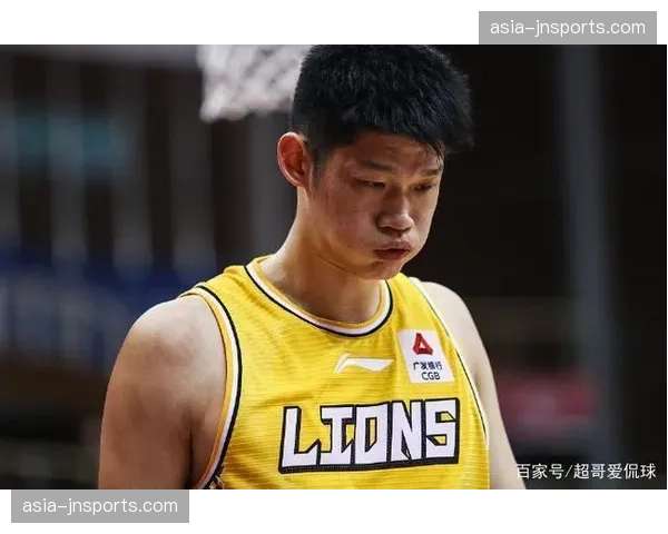 战术深度：解析浙江广厦如何通过“电梯门”边线球战术创造三分机会